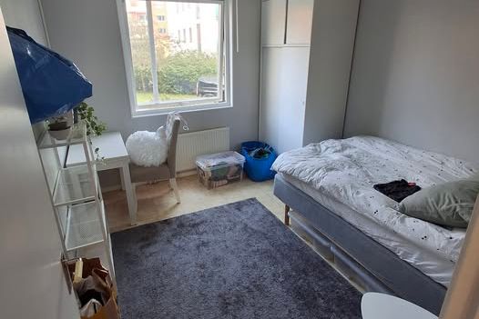 Rum med eget badrum i Hägersten