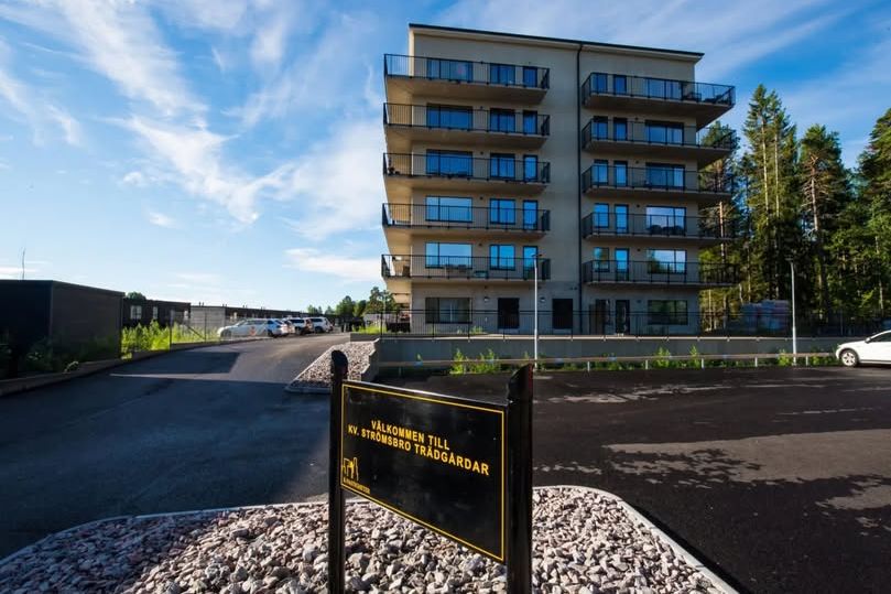 3:a med stor balkong i Strömsbro